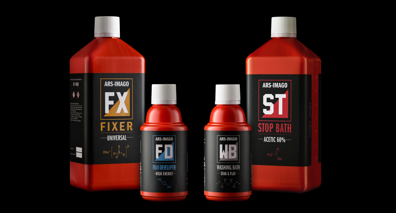 Il packaging progettato per gli ars-imago chemicals: Stop Bath, Washing Bath, Film Developer e Fixer